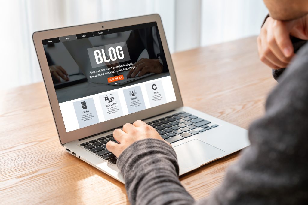 blogging concept, web blog social media information network snugly